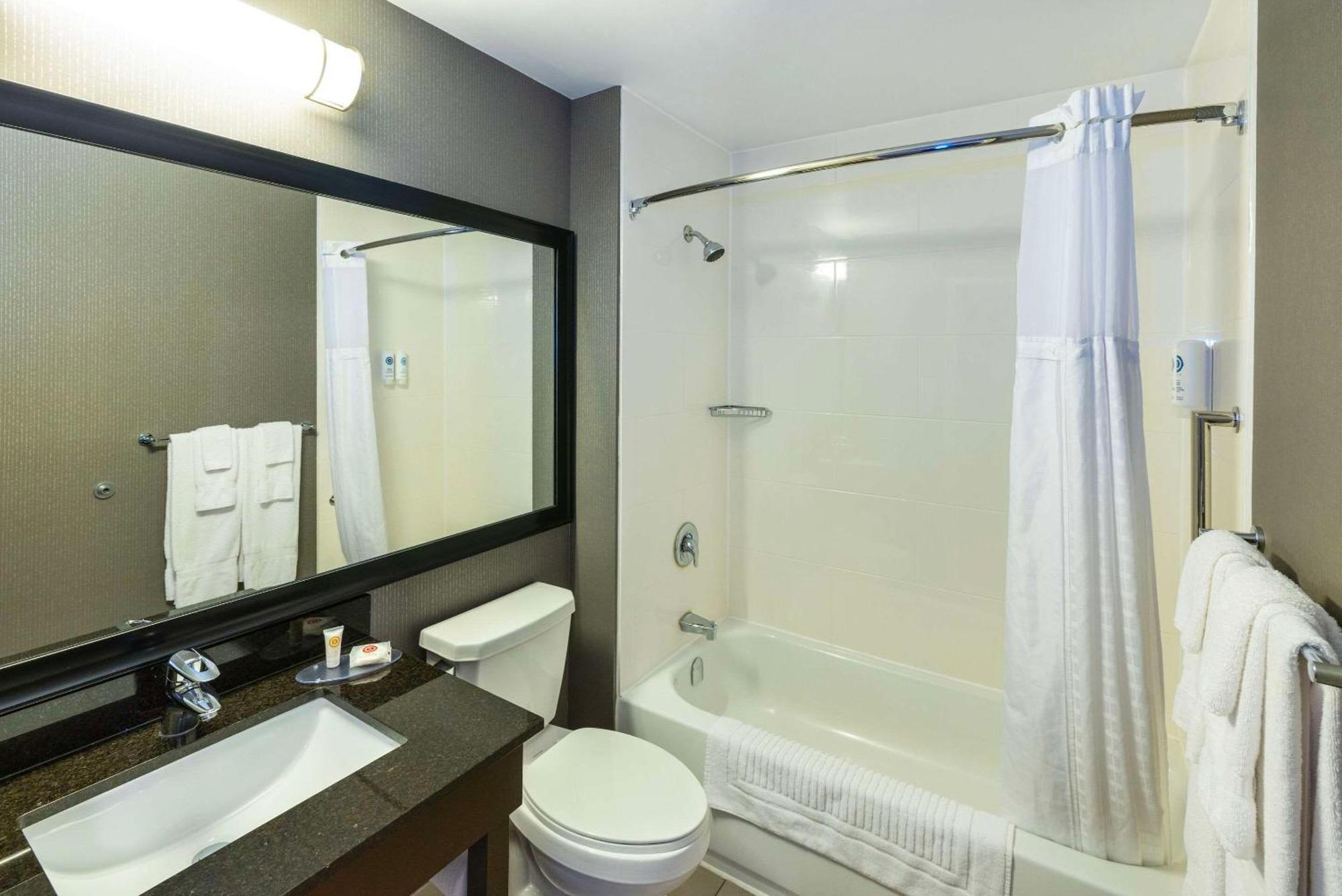 Comfort Inn Thunder Bay Zewnętrze zdjęcie